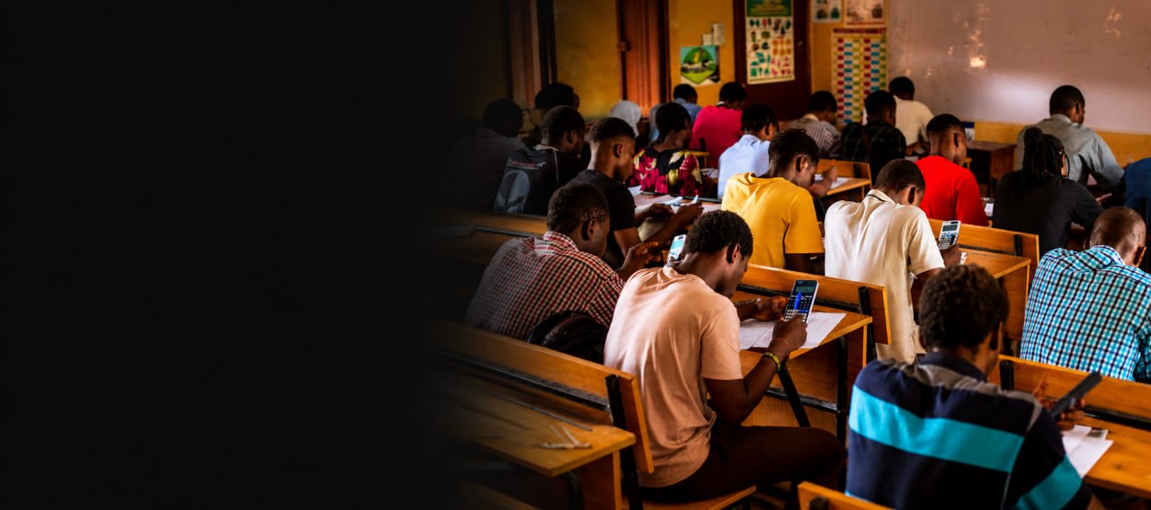 Students studying together in a tutorial class